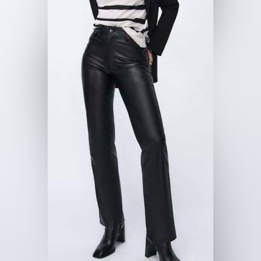 ZARA Faux Leather ‘90s Straight Leg High Rise Pants in Black Size 8